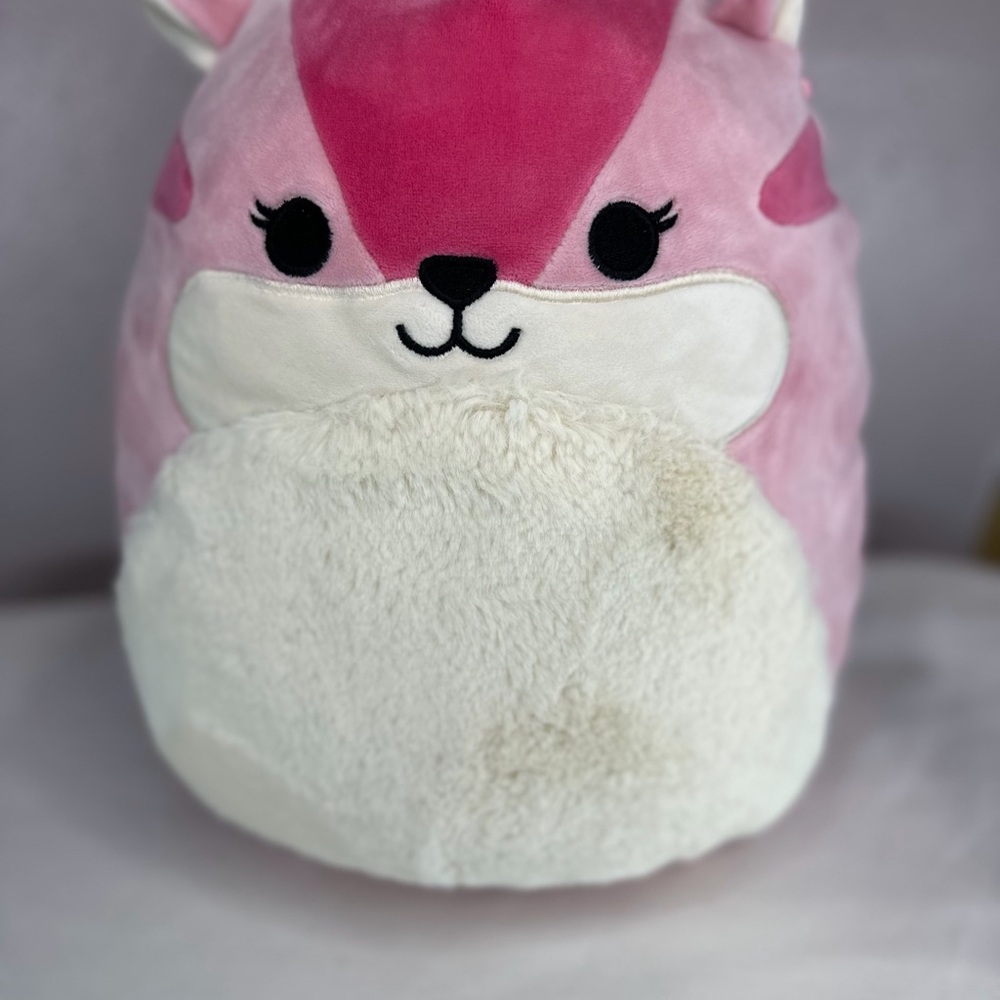 Squishmallow Dinalee Pink chipmunk 11”